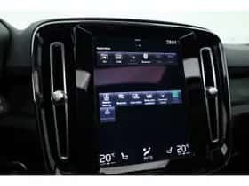 Volvo XC40 (2022) thumbnail 18