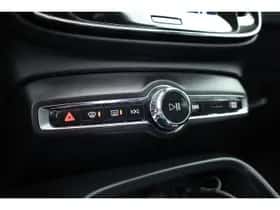 Volvo XC40 (2022) thumbnail 23
