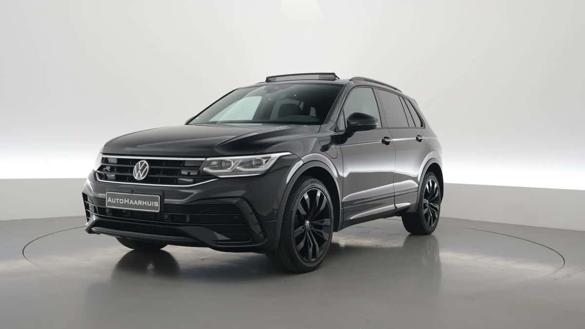 Volkswagen Tiguan (2022) — foto 1
