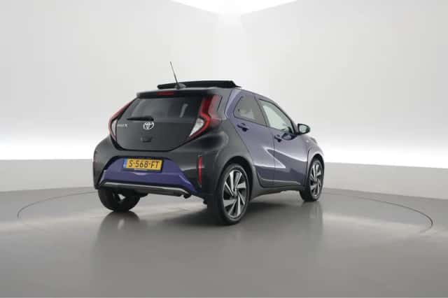 Toyota Aygo (2023) thumbnail 2