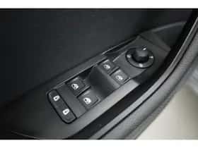 Škoda Superb (2022) thumbnail 9