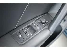 Volkswagen Tiguan (2022) thumbnail 8