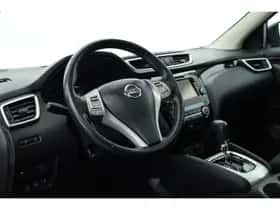Nissan Qashqai (2016) thumbnail 5