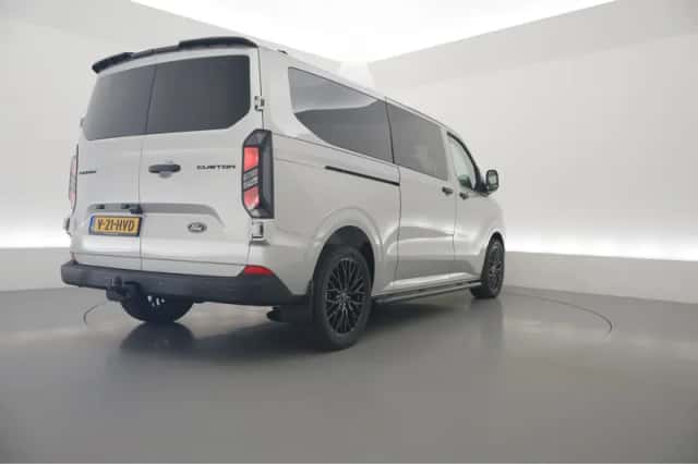 Ford Transit Custom (2024) thumbnail 2