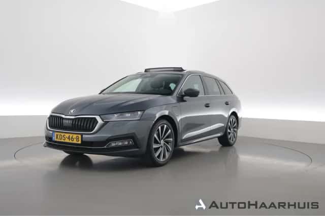 Škoda Octavia (2021) thumbnail 1