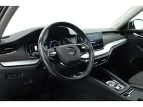 Škoda Octavia (2021) thumbnail 5