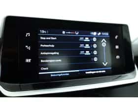 Peugeot 208 (2022) thumbnail 18