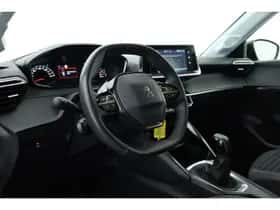 Peugeot 208 (2022) thumbnail 6