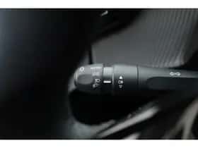 Peugeot 208 (2022) thumbnail 9