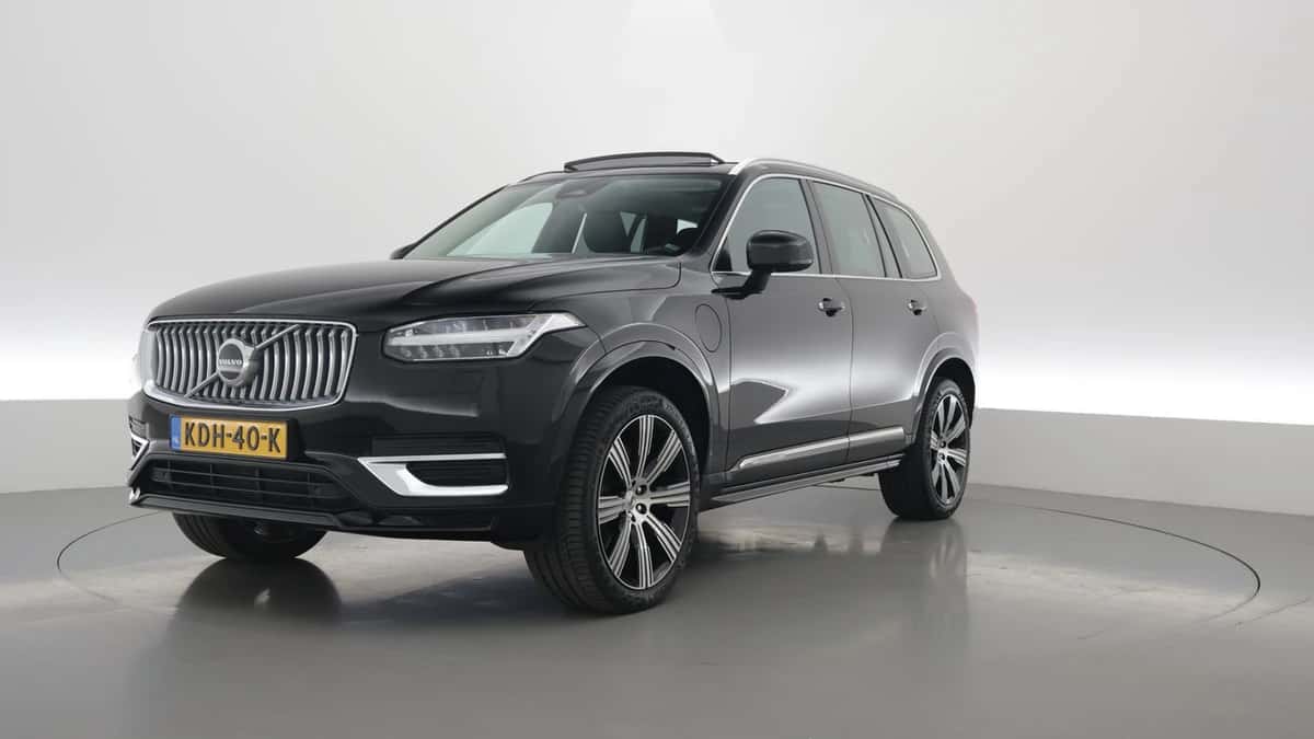 Volvo XC90 (2022) — foto 1
