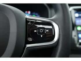 Volvo XC90 (2022) thumbnail 18