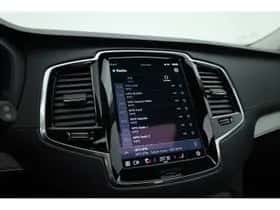 Volvo XC90 (2022) thumbnail 22