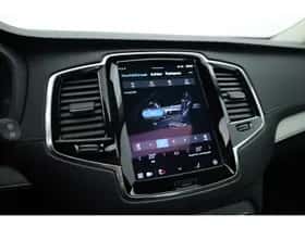 Volvo XC90 (2022) thumbnail 25