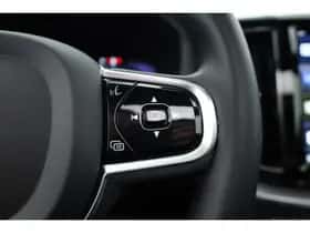 Volvo XC60 (2023) thumbnail 18