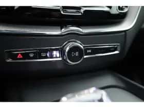 Volvo XC60 (2023) thumbnail 32