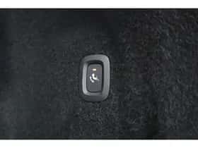 Volvo XC60 (2023) thumbnail 39