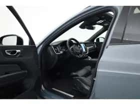 Volvo XC60 (2023) thumbnail 5