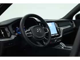 Volvo XC60 (2023) thumbnail 6