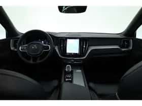Volvo XC60 (2023) thumbnail 7