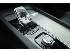 Volvo XC60 (2023) thumbnail 8
