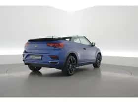 Volkswagen T-Roc (2021) thumbnail 2