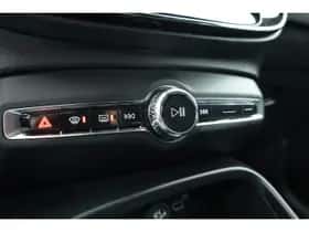 Volvo XC40 (2024) thumbnail 23