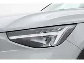 Volvo XC40 (2024) thumbnail 31