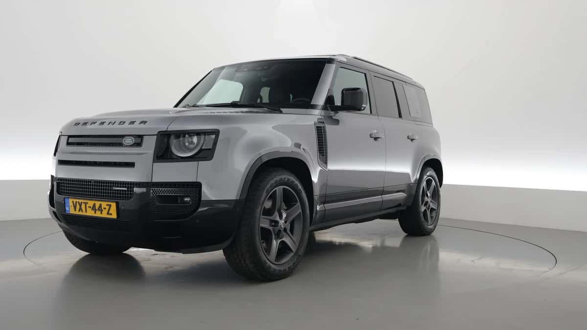 Land Rover Defender (2023) — foto 1