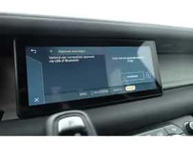 Land Rover Defender (2023) thumbnail 17