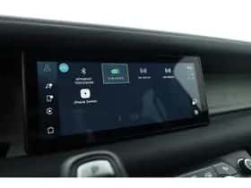 Land Rover Defender (2023) thumbnail 22