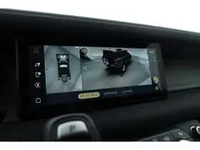 Land Rover Defender (2023) thumbnail 27