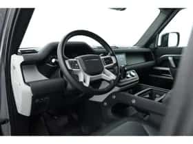 Land Rover Defender (2023) thumbnail 5