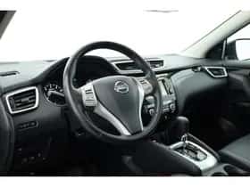 Nissan Qashqai (2017) thumbnail 5