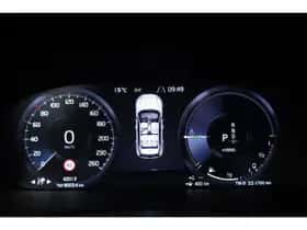 Volvo XC40 (2021) thumbnail 11