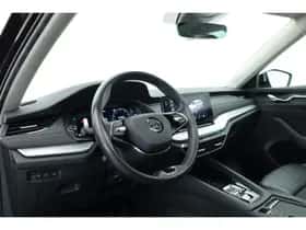 Škoda Octavia (2022) thumbnail 5
