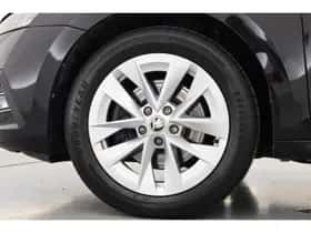 Škoda Octavia (2022) thumbnail 46