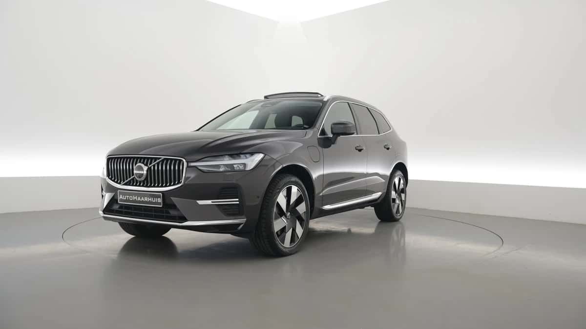 Volvo XC60 (2023) — foto 1