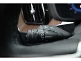 Volvo XC60 (2023) thumbnail 14
