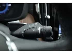 Volvo XC60 (2023) thumbnail 18
