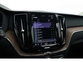 Volvo XC60 (2023) thumbnail 23
