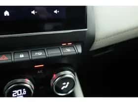 Renault Captur (2020) thumbnail 37