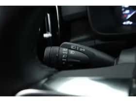 Volvo XC40 (2022) thumbnail 13
