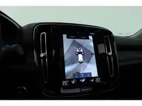 Volvo XC40 (2022) thumbnail 25