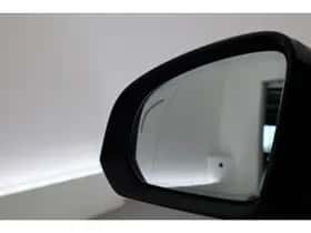 Volvo XC40 (2022) thumbnail 9