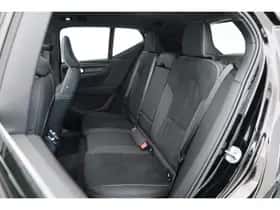 Volvo XC40 (2023) thumbnail 32
