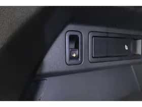 Volkswagen Tiguan (2018) thumbnail 31