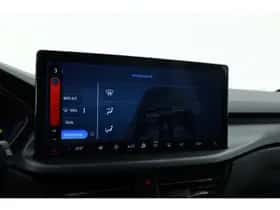 Ford Kuga (2025) thumbnail 18