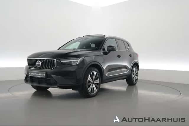 Volvo XC40 (2023) thumbnail 1