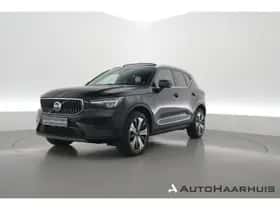 Volvo XC40 (2023)