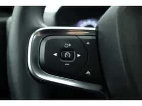Volvo XC40 (2022) thumbnail 14